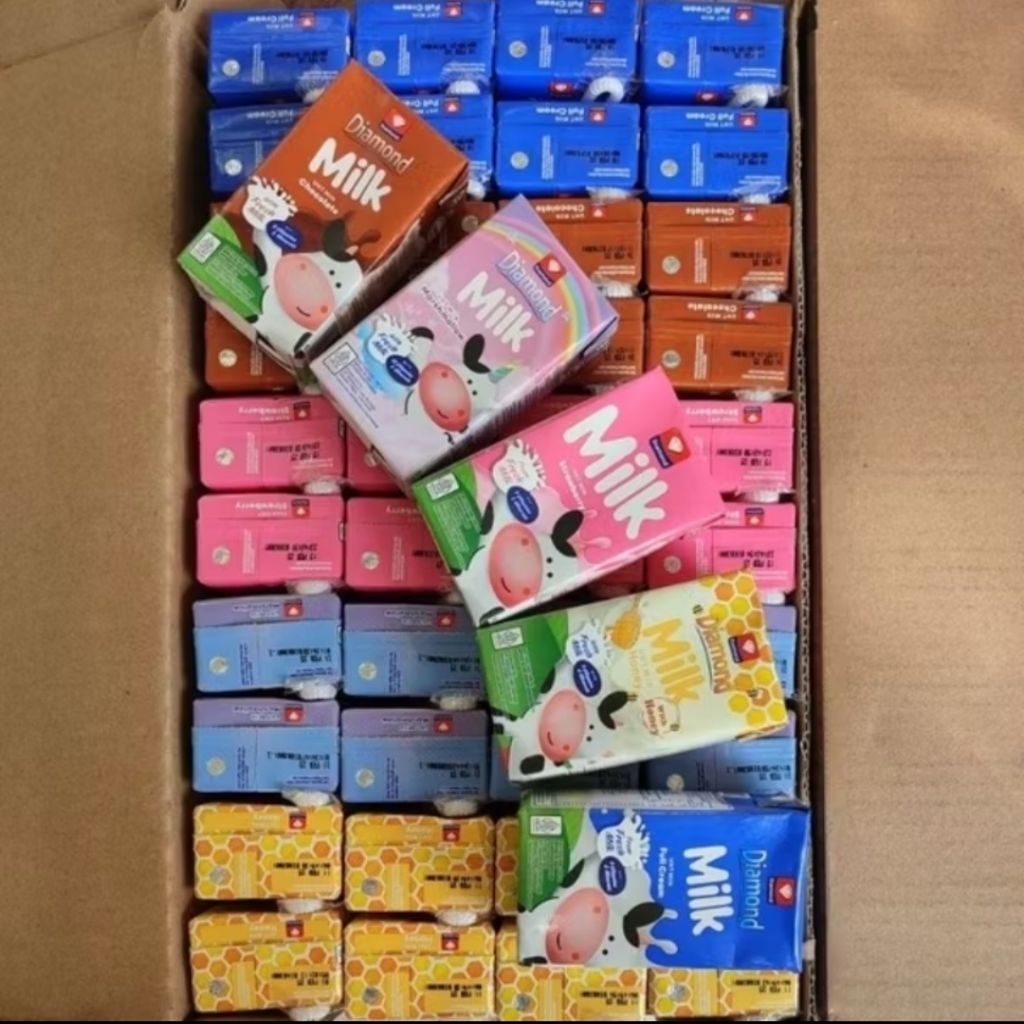 

Diamond Susu UHT Diamondmilk 125ml (10pcs dan 1 dus isi 40pcs)