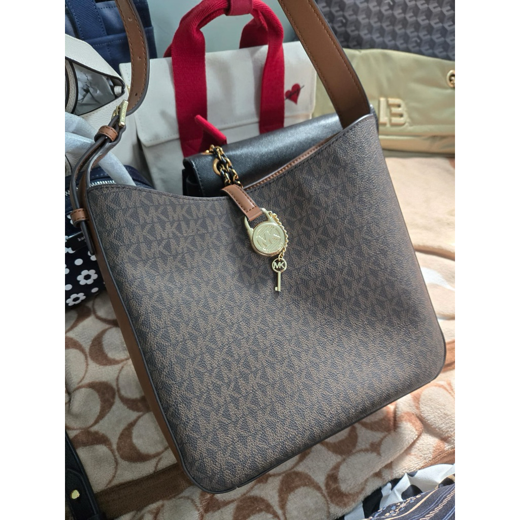 Preloved MK mira bucket