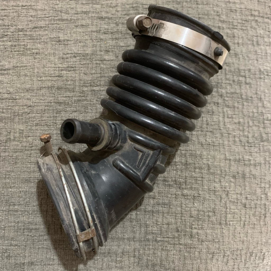 [PART] Intake Rubber (Selang Hawa) NISSAN XTRAIL T 30 ORIGINAL
