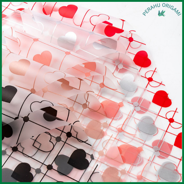 

Kertas Buket Bunga Wrapping Paper Heart Semi Transparent Cellophane Motif Love Lembaran KB6104