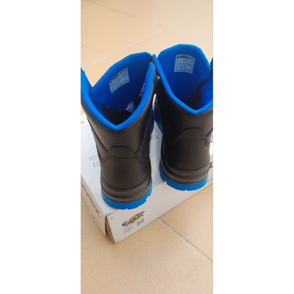 Safety Shoes UVEX Original size 43
