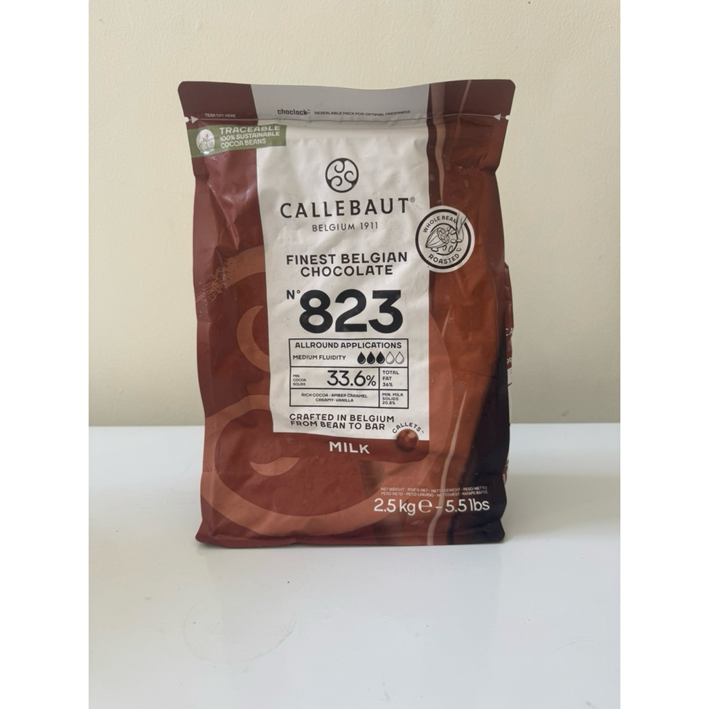 

CALLEBAUT 823 MILK CHOCOLATE CALLETS 2.5KG COUVETURE 33.6%