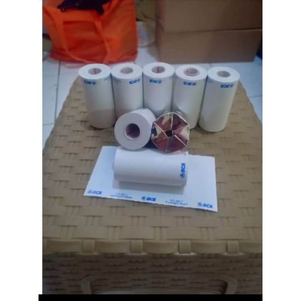 

(100) Roll kertas thermal EDC logo BCA ukuran 58x30mm