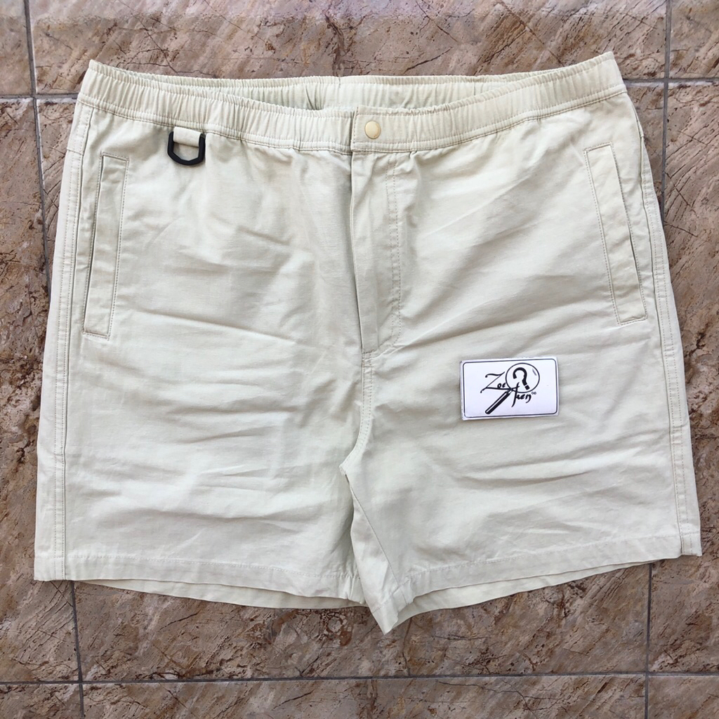 CELANA PENDEK CODE GRAPHY PEAR