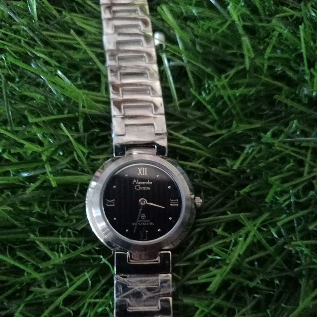 jam tangan AC cewek cantik