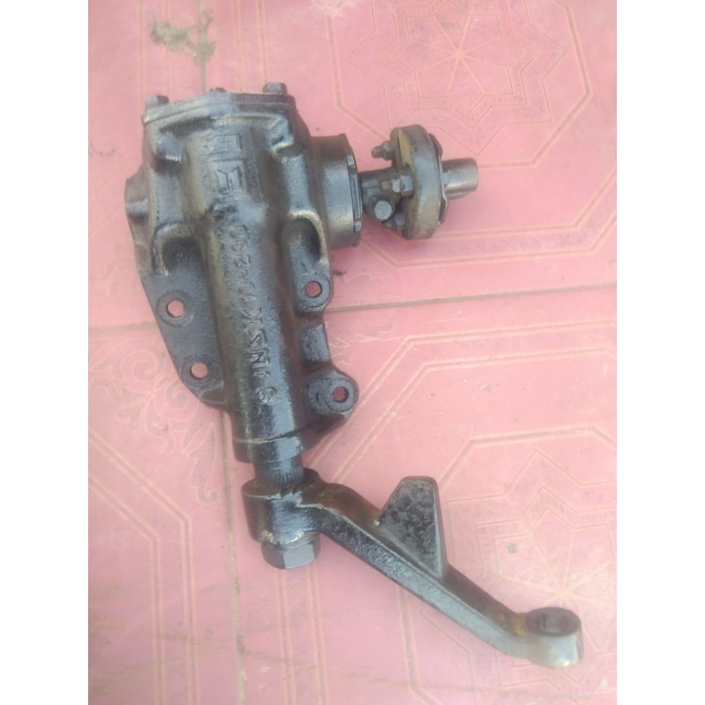 steering gearbox stir Chevrolet Luv asli copotan bagus