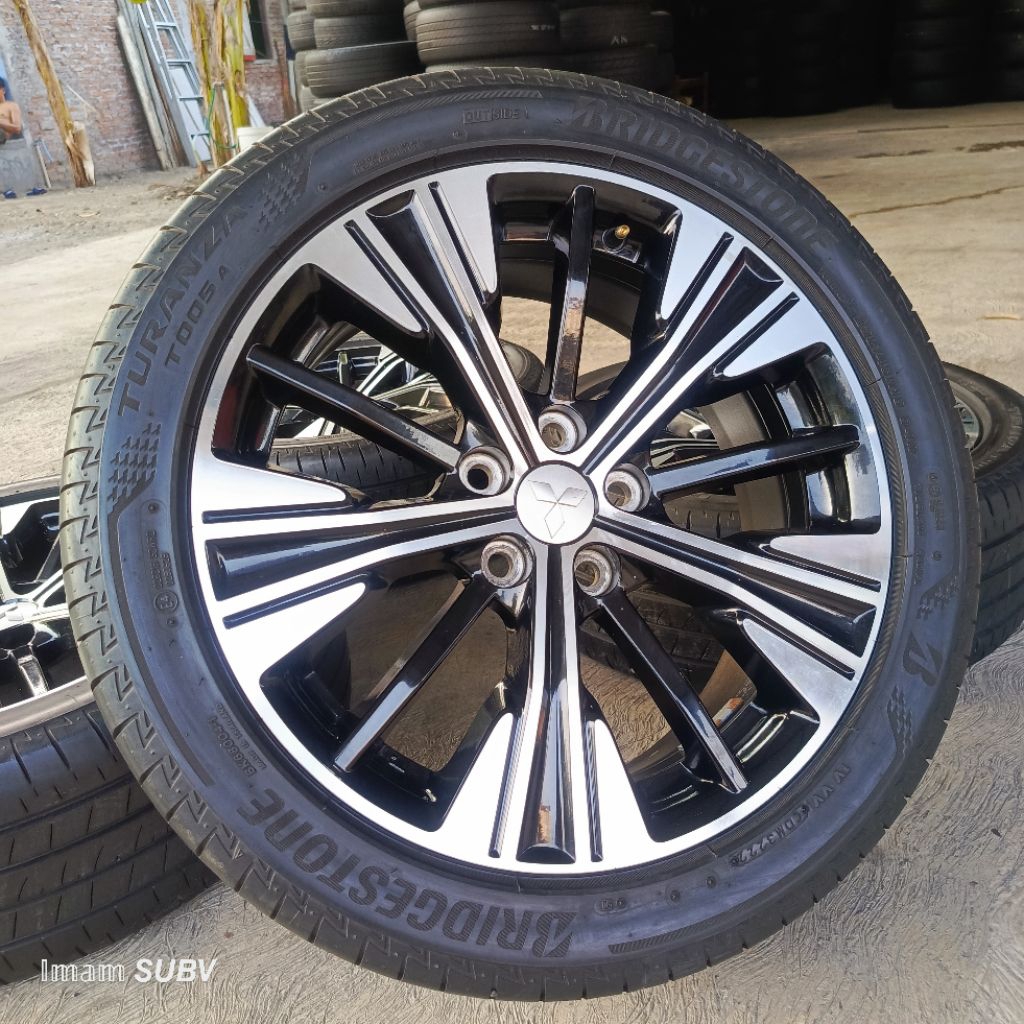 Velg Ori Eclipse Cross R18 Set Ban Bridgestone Turanza