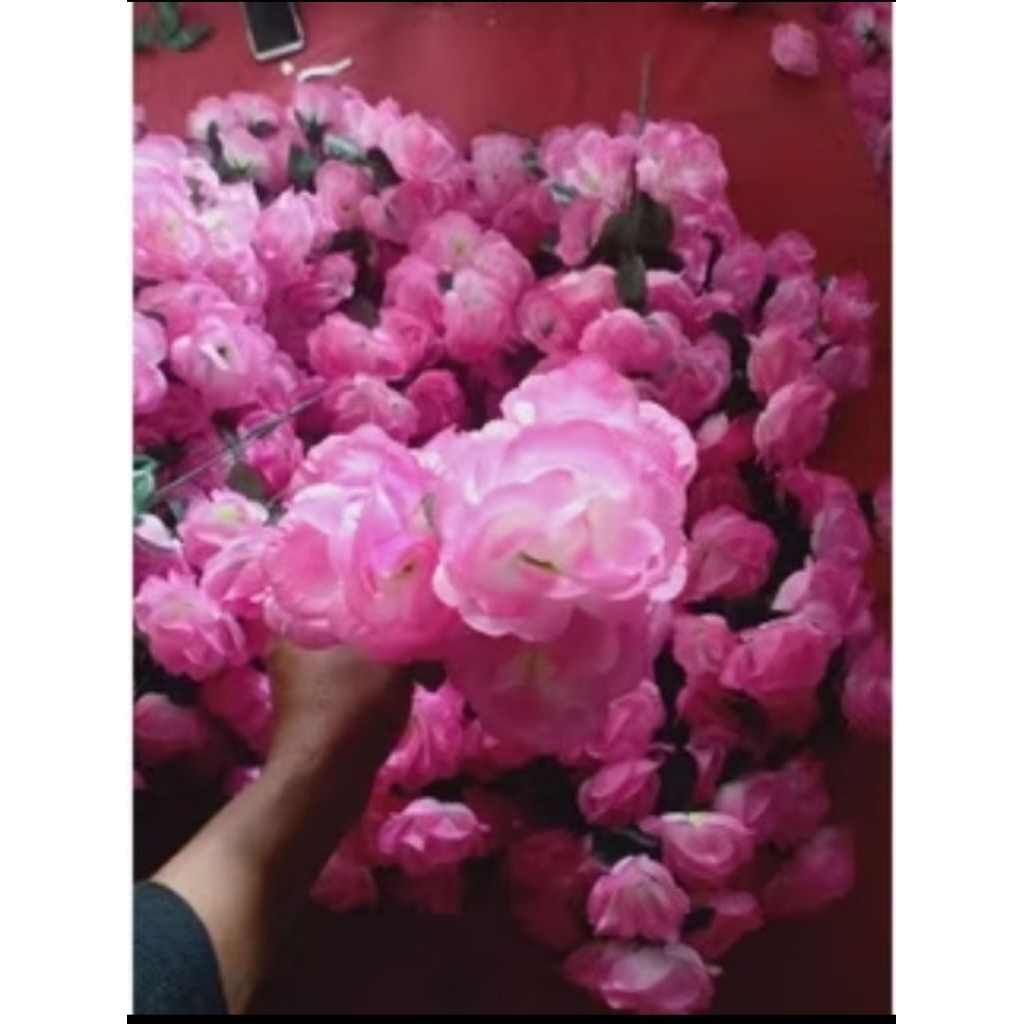 BUNGA MAWAR KUNTUM ARTIFISIAL TANPA TANGKAI PER 1PCS