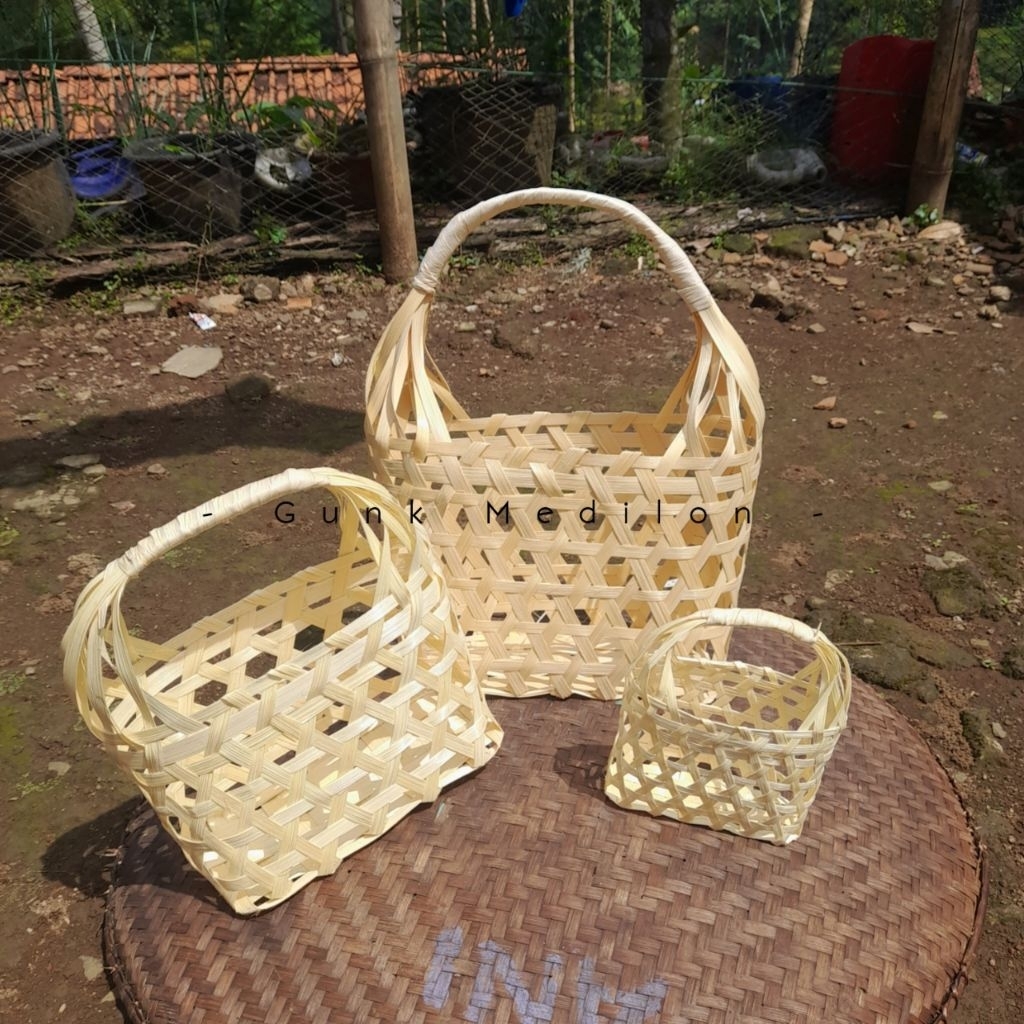 Kerajinan Anyaman Bambu | Keranjang Hampers | Tas Hampers | Keranjang Parcel  | Keranjang Dengan Gag