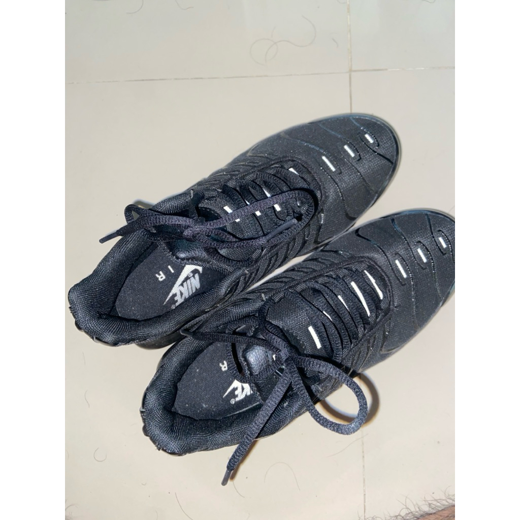 NIKE-AIRMAX-TN-PreLoved