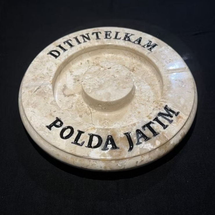 Asbak Marmer Diameter 20 cm dengan Grafir Tulisan