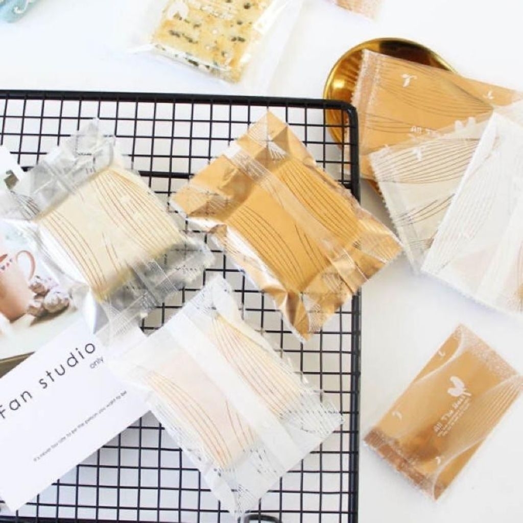 

Plastik Nastar Motif Burung | Plastik Sealing Bag