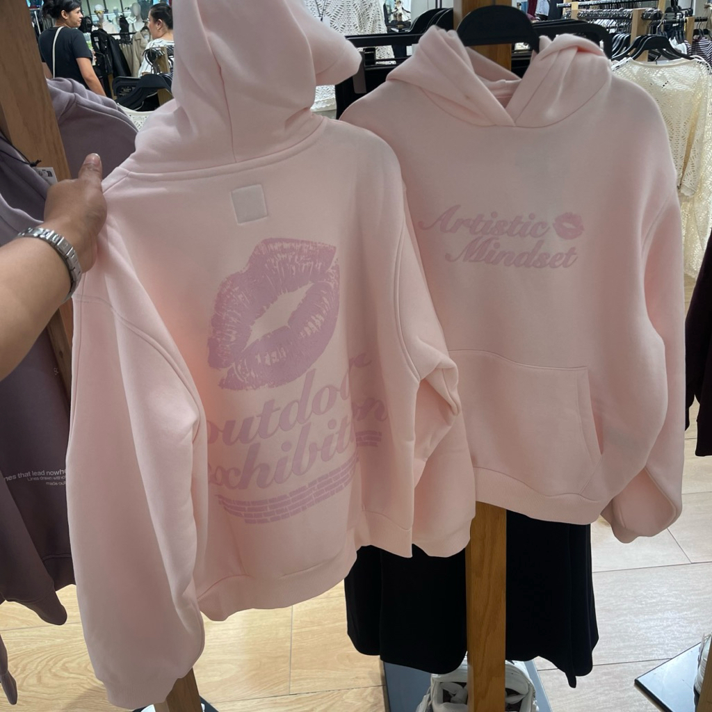 Hoodie BERSHKA Women jastip (jasa titip)