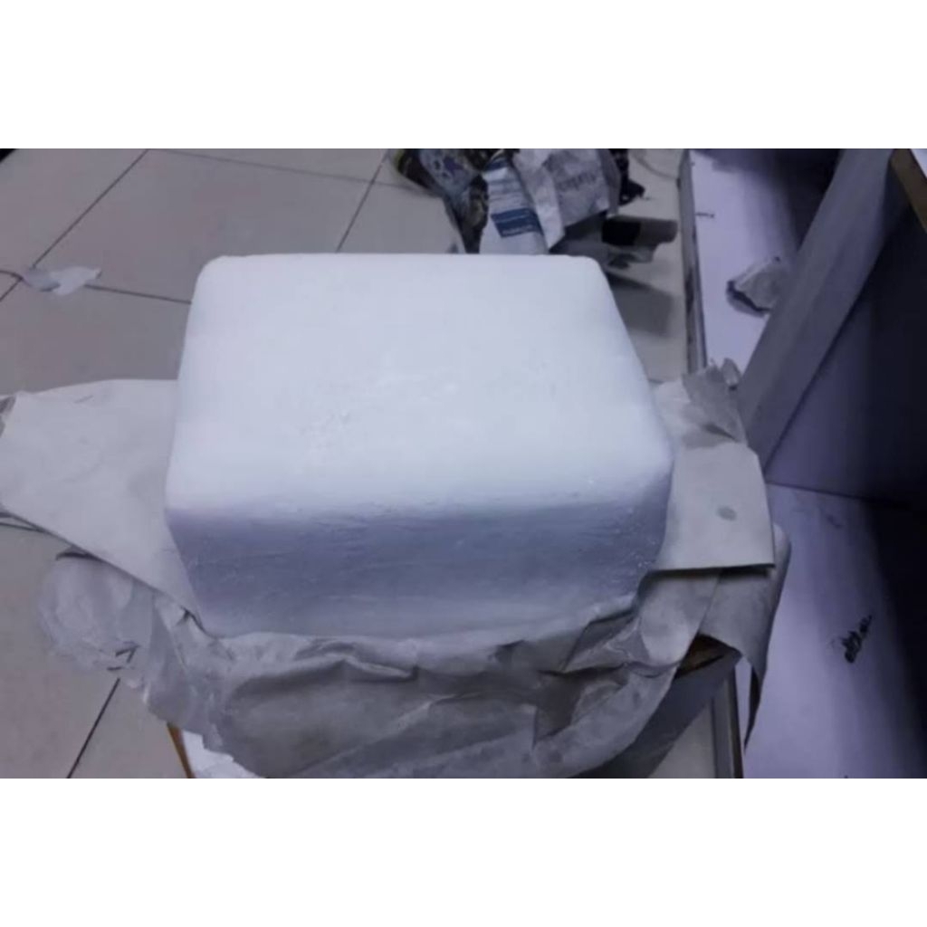 

dry es / dry ice / es kering / biang es / dryice