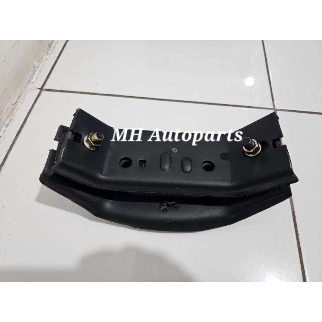 Karet dudukan transmisi Ford ranger 2.5 2.9