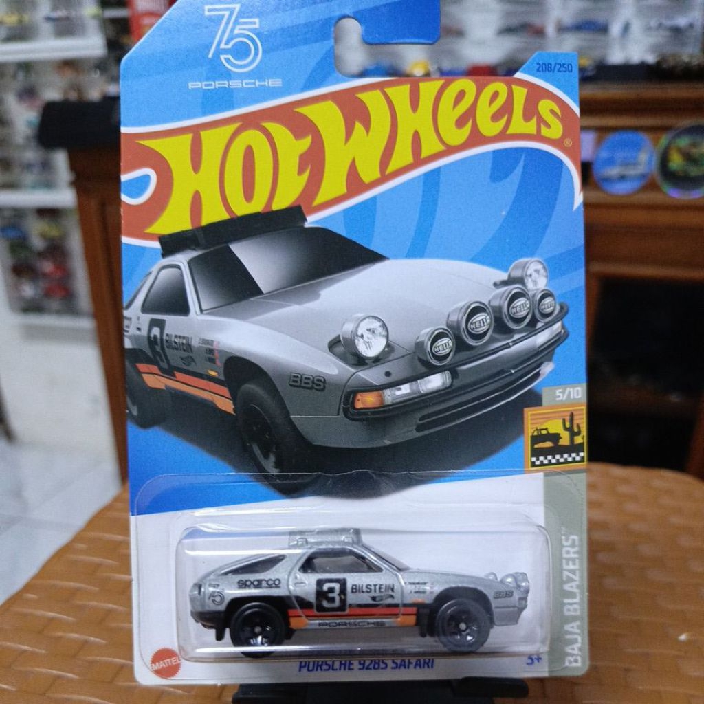 HOTWHEELS PORSCHE 928S SAFARI