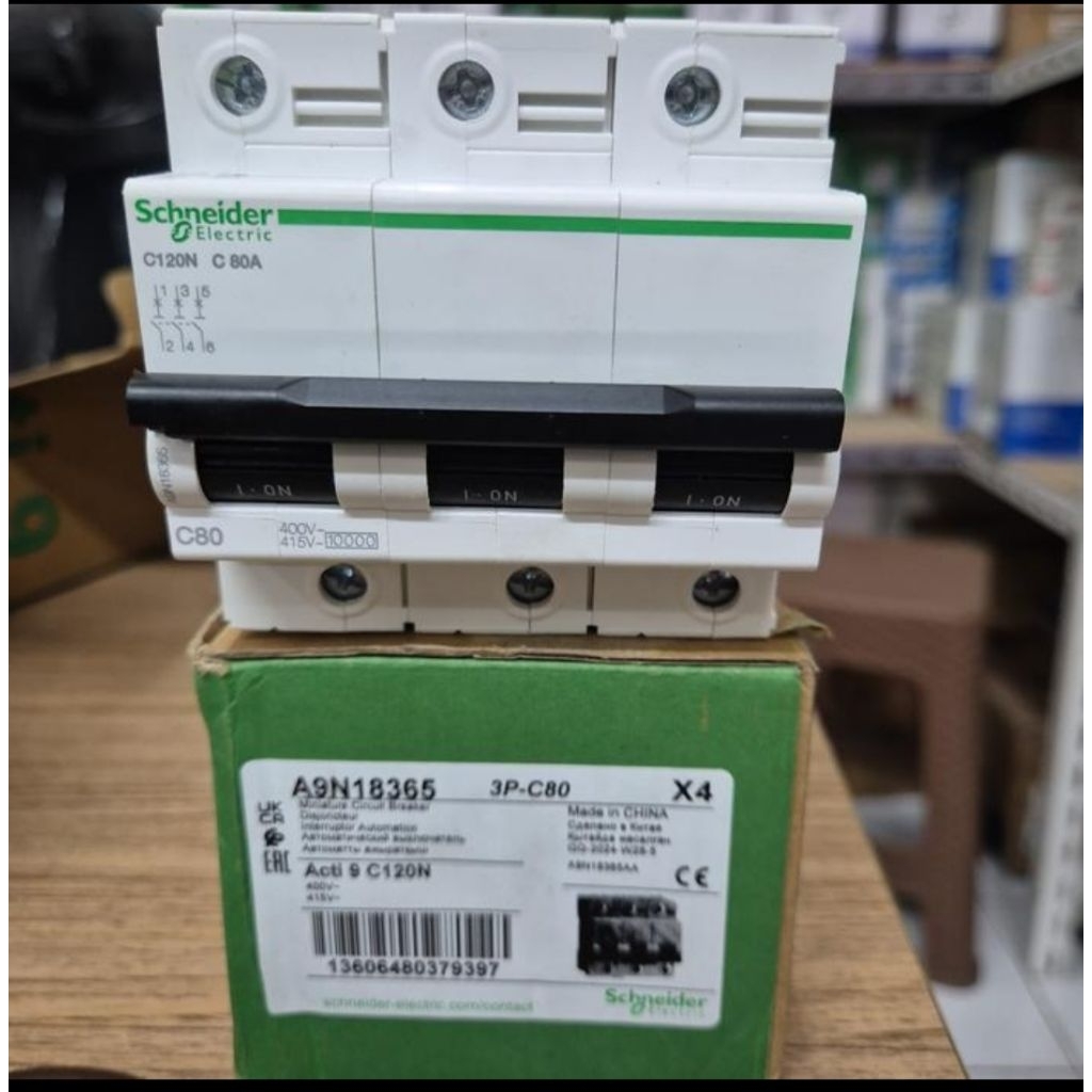 MCB SCHNEIDER C120N 3P 80A A9N18365/MCB C120N 3P 80A SCHNEIDER ORIGINAL