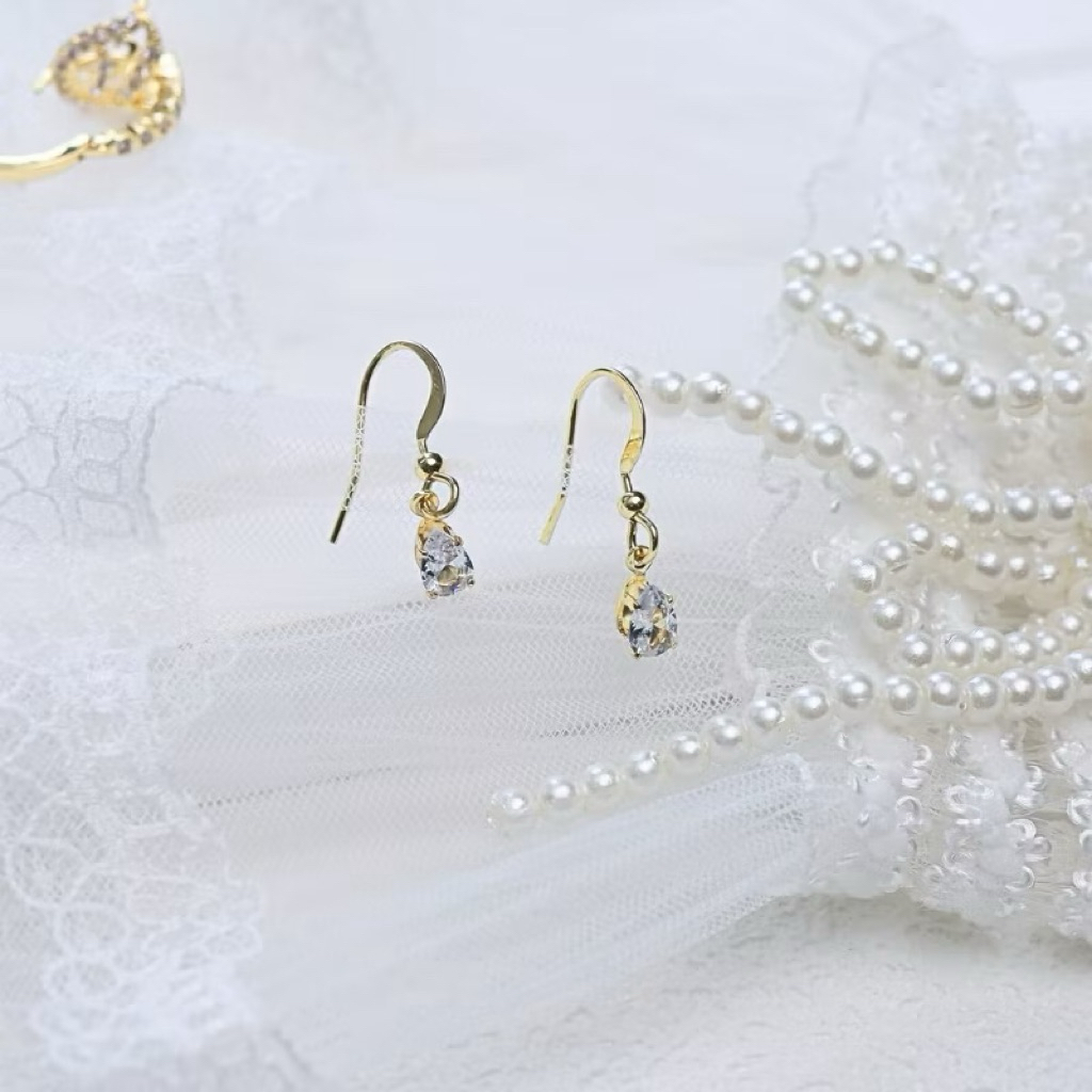 anting liontin mewah titanium anti karat