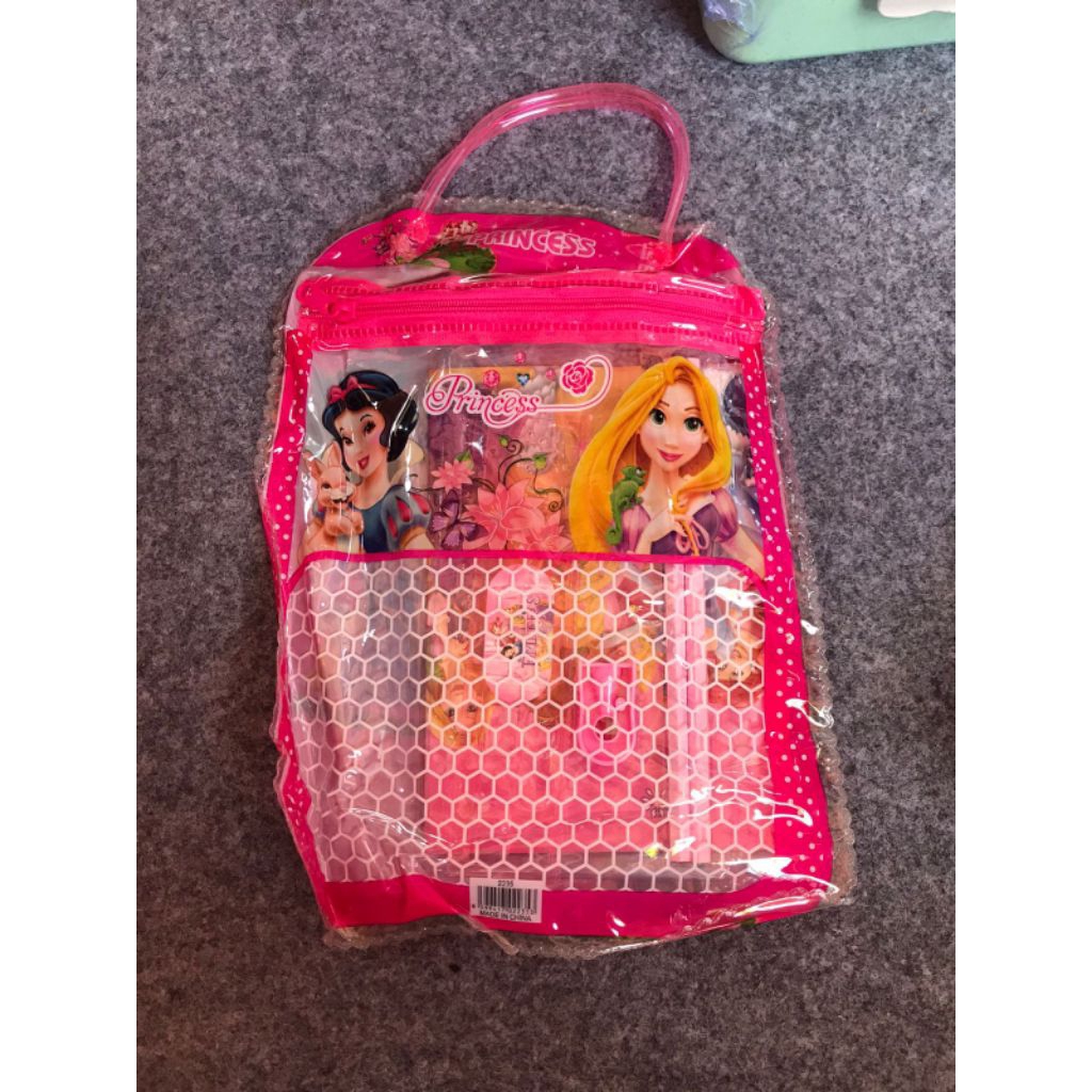 

Alat Tulis Set 6IN1 Stationery Set Lucu Karakter Set Perlengkapan Alat Tulis