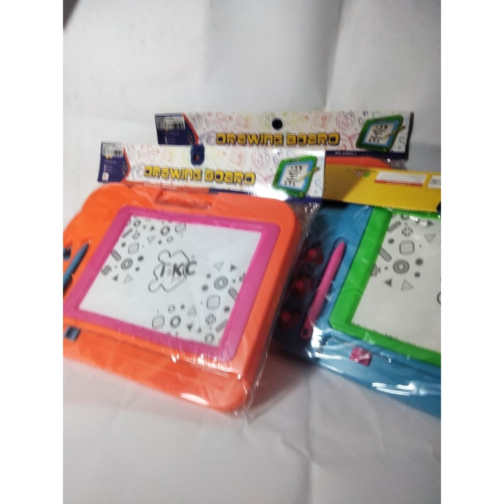 

mainan edukasi anak white board magnet bisa di hapus ukuran p 28 t 20 cm