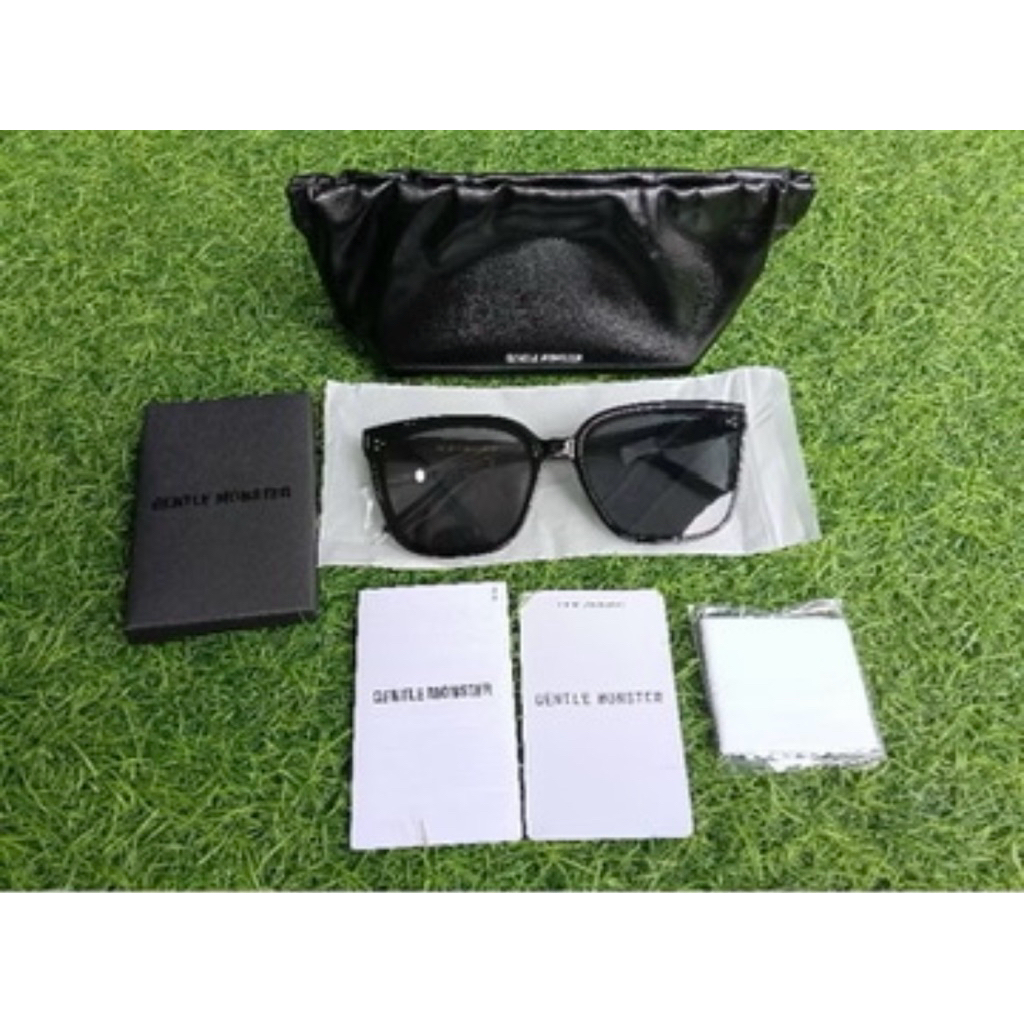 Kaca mata gentle monster with pouch