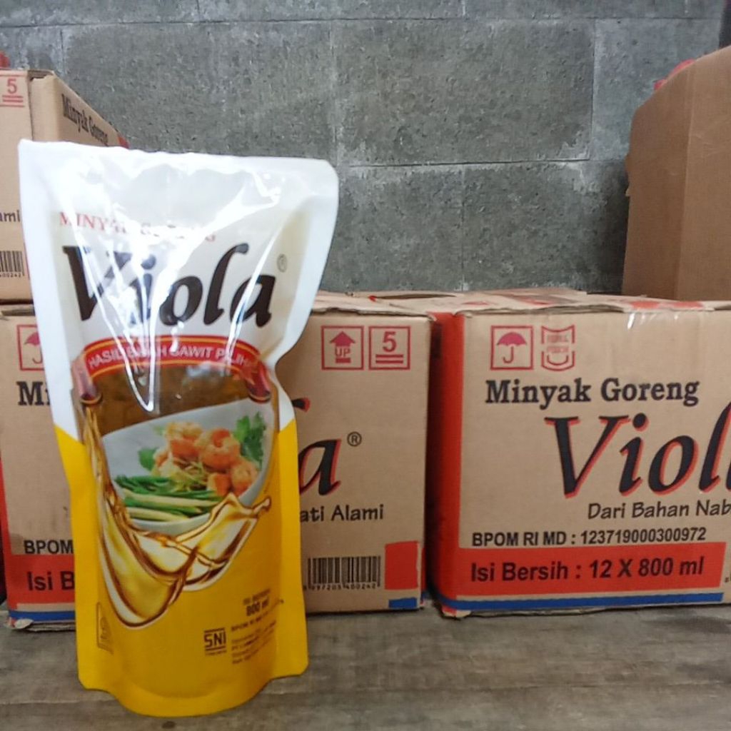 

VIOLA minyak goreng 800ML 12 pouch 1 dus