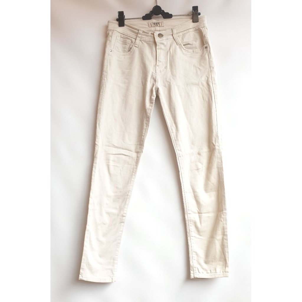 Celana Jeans Chino Warna Cream Krem Muda Wanita Skinny Fit Like New Preloved PL Prelove
