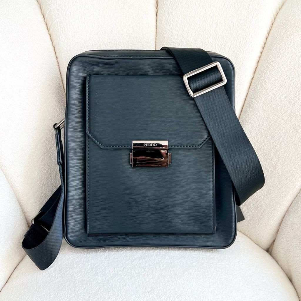 Tas Pedro laki pria selempang hitam