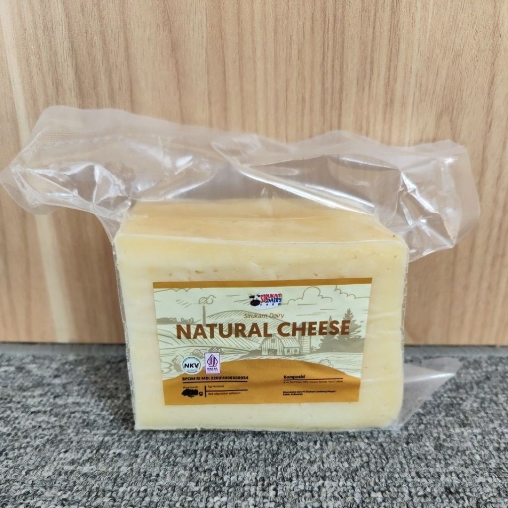 

KEJU ASLI | Natural Cheese 500g | SIRUKAM DAIRY