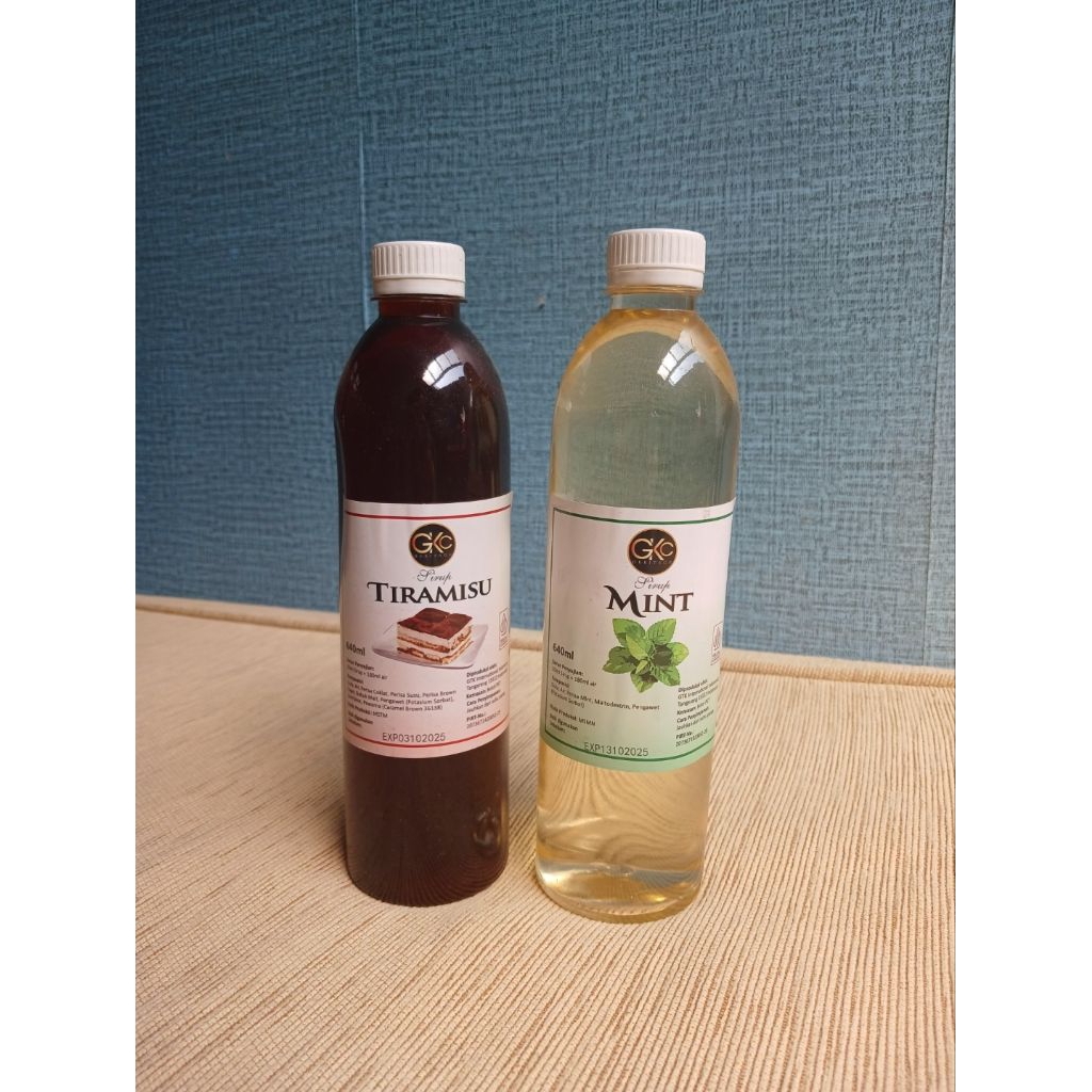 

GKC Heritage Sirup Cair Konsentrat Minuman 640 mL - Tiramisu & Mint Syrup