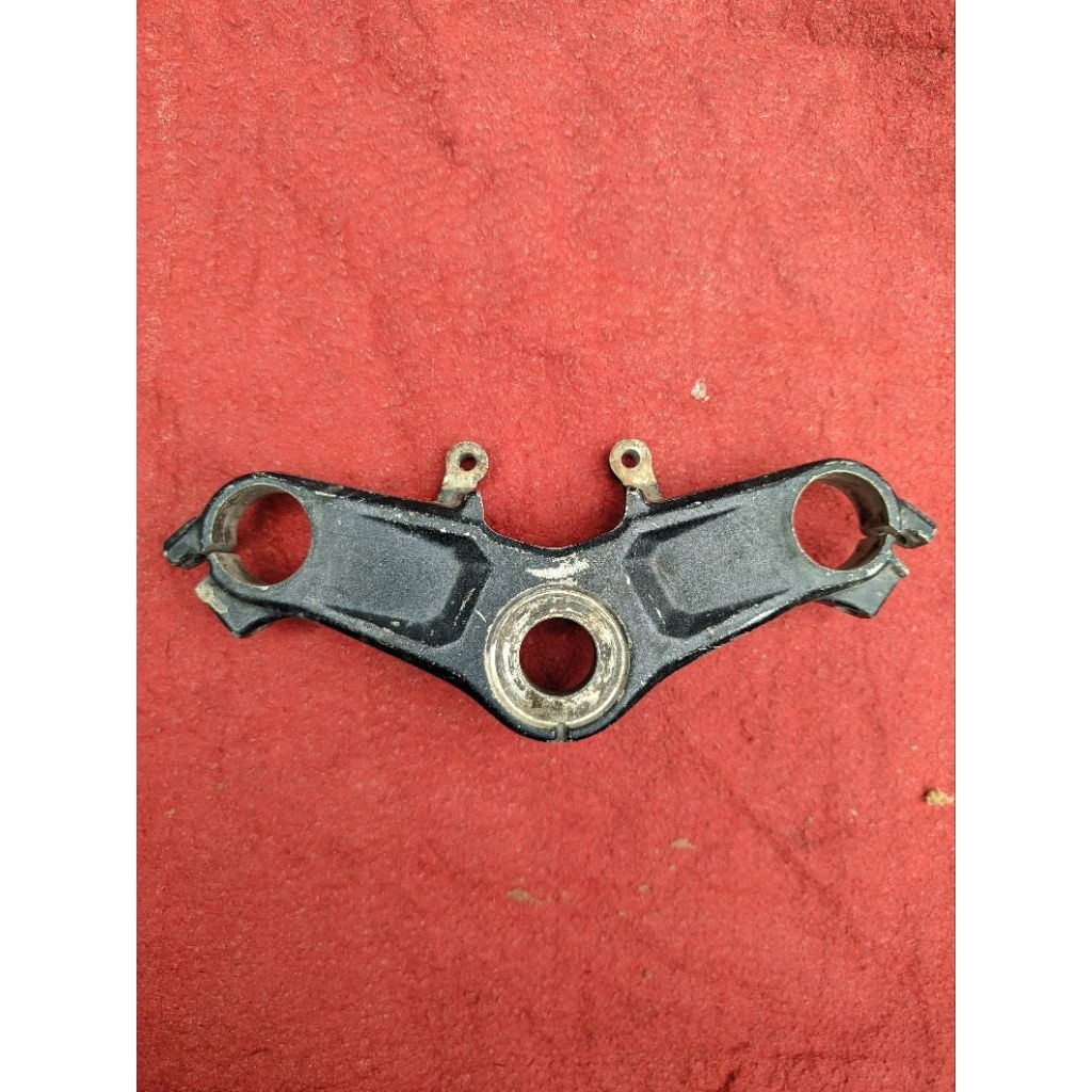 Segitiga T atas New Cbr 150 R K45G Original