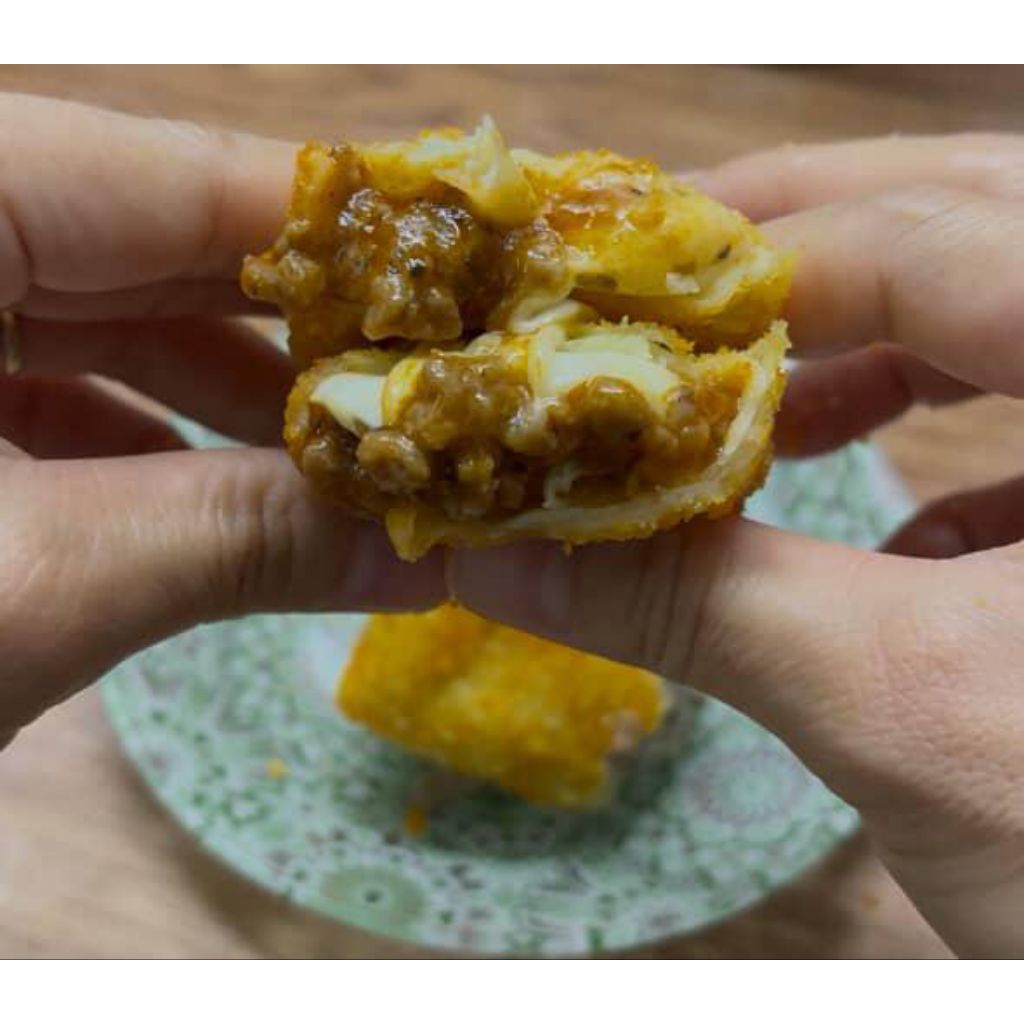 

RISOL BEEF TRUFFLE MOZARELLA & BOLOGNESE