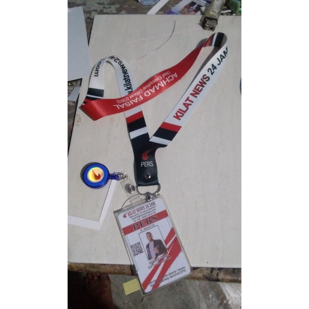 

cetak id card lanyard cutom bebas motif