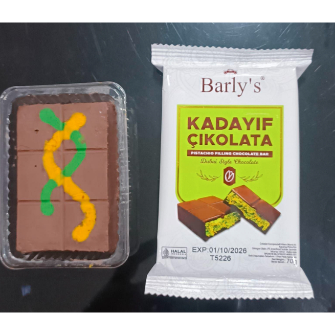 

Barly's Dubai Chocolate / Kadayif Cikolata / Barlys Kadayif pistachio filling Chocolate bar 70g