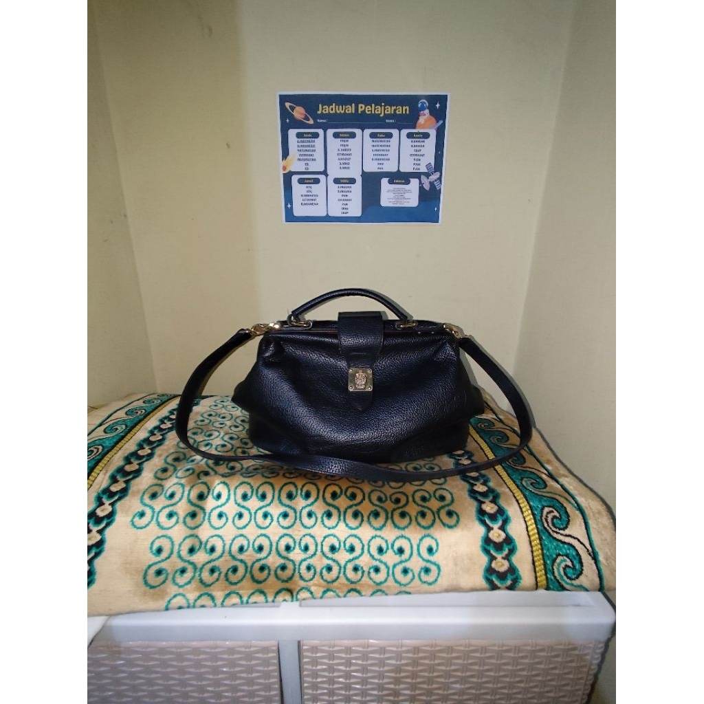 PRELOVED TAS ST SCOTT  LONDON ORIGINAL BAHAN KULIT ASLI