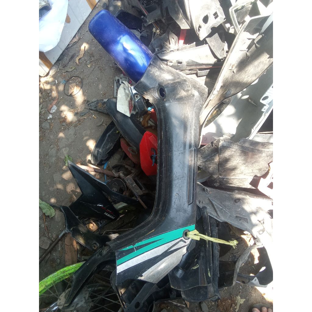 sayap dalam Yamaha force 1 fiz kanan original