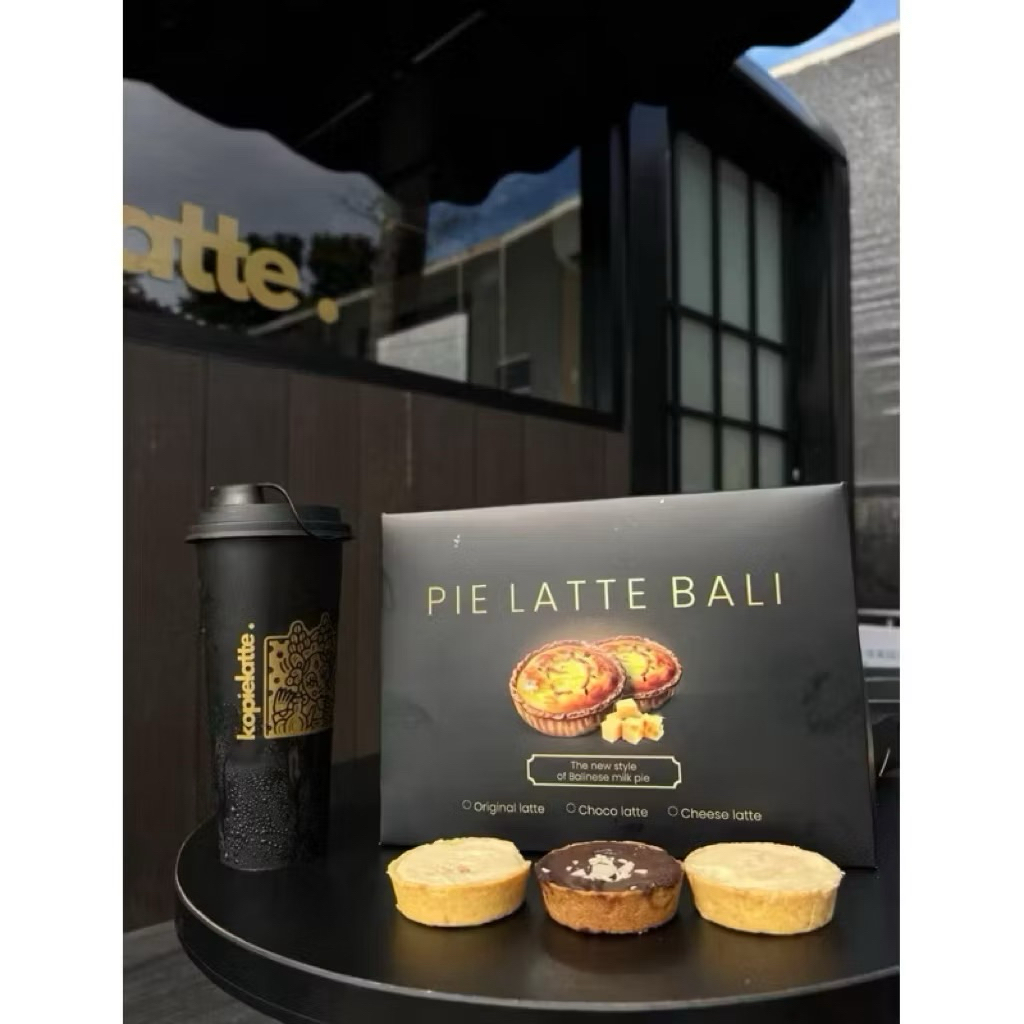 

PIE LATTE BOX KHAS BALI | OLEH - OLEH KHAS BALI FREE BUBBLE WRAP