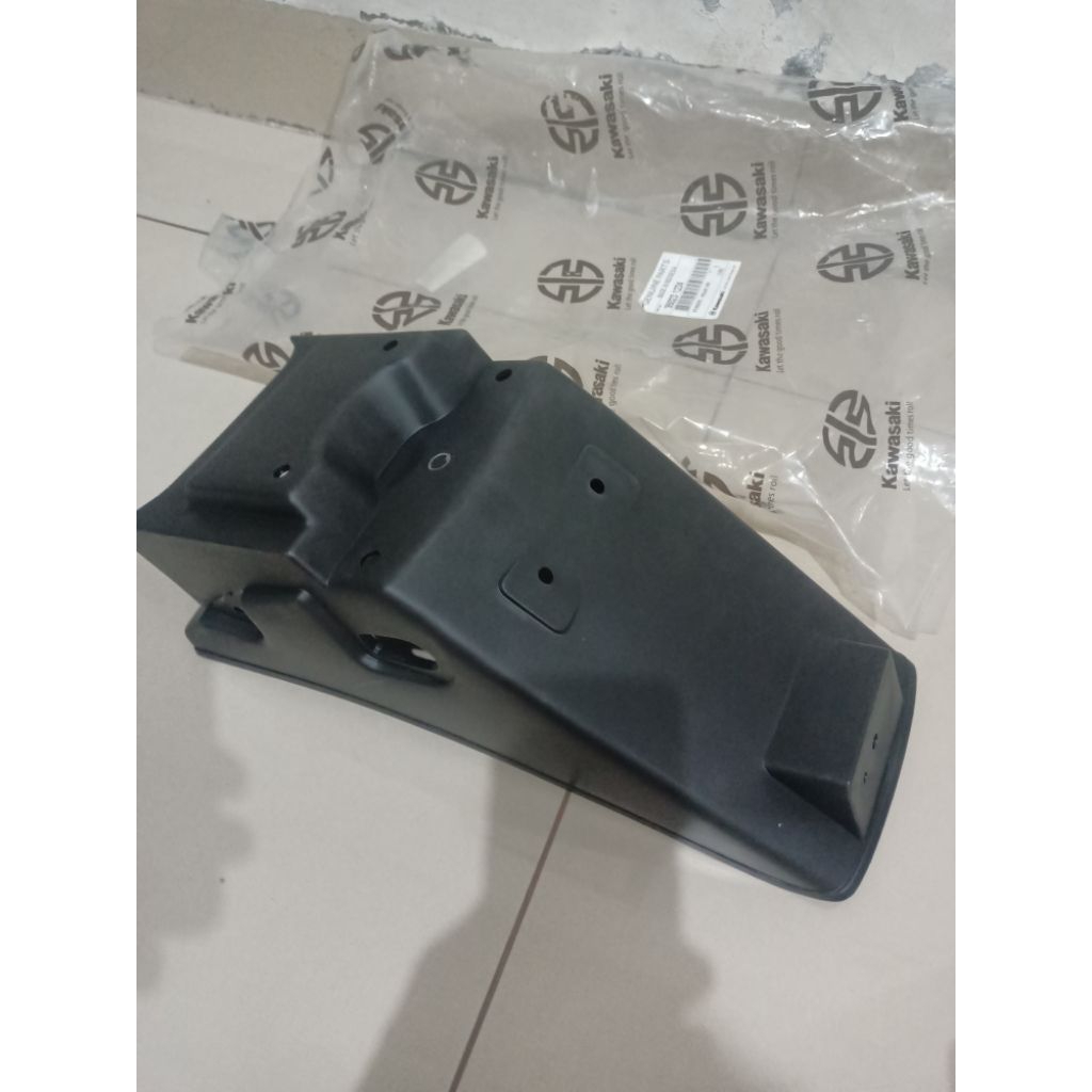 spakbor belakang ninja r ninja kis ninja 150 ninja ss