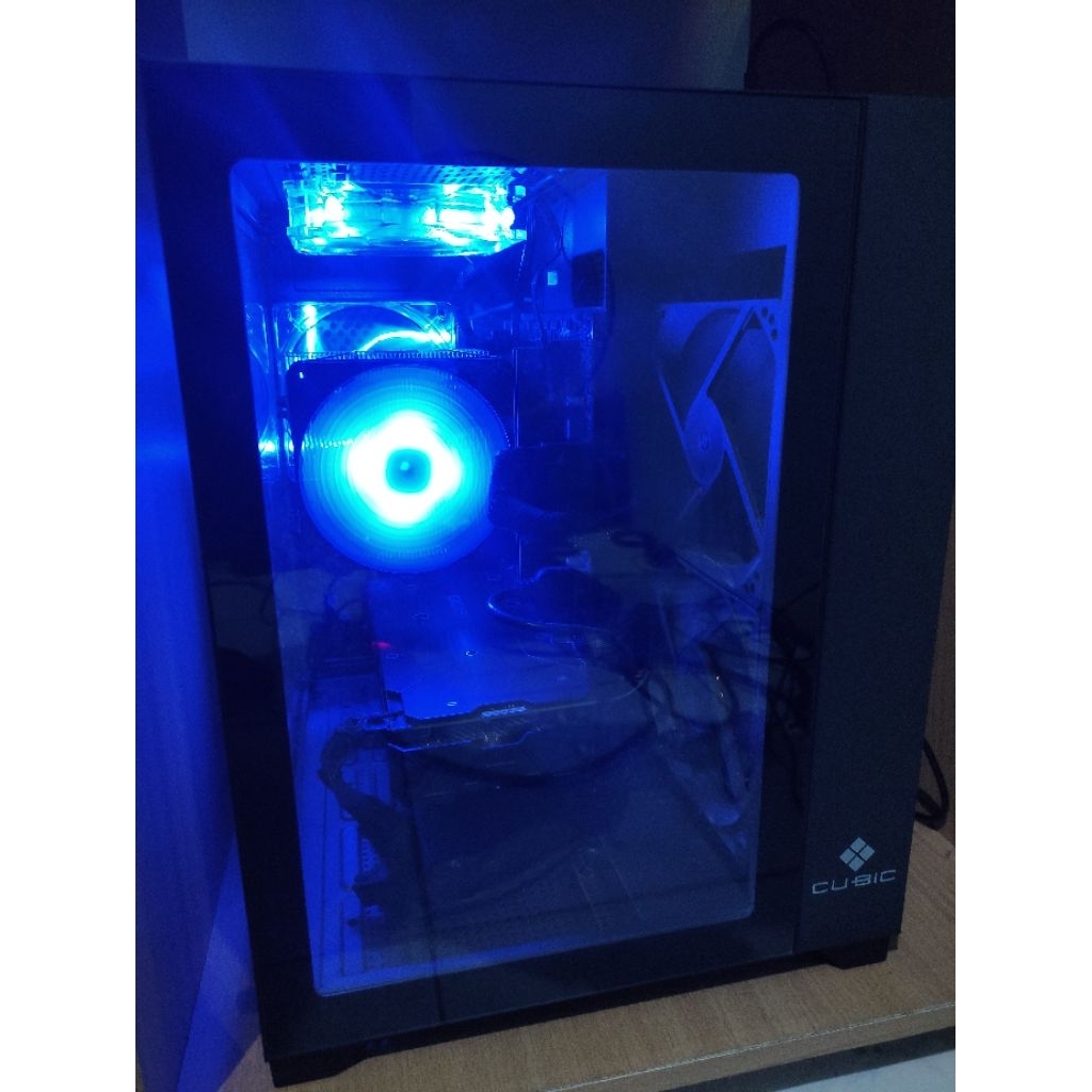 Casing PC Bonus Fan Biru Komputer bekas