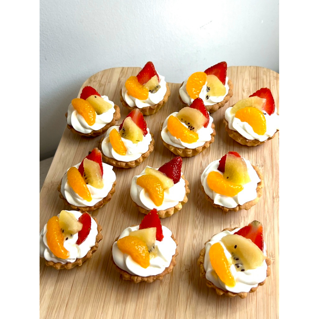 

Mini Fruit Pie With Creamcheese Frosting
