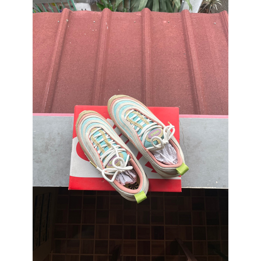 Preloved Sneakers Nike Air Max 97