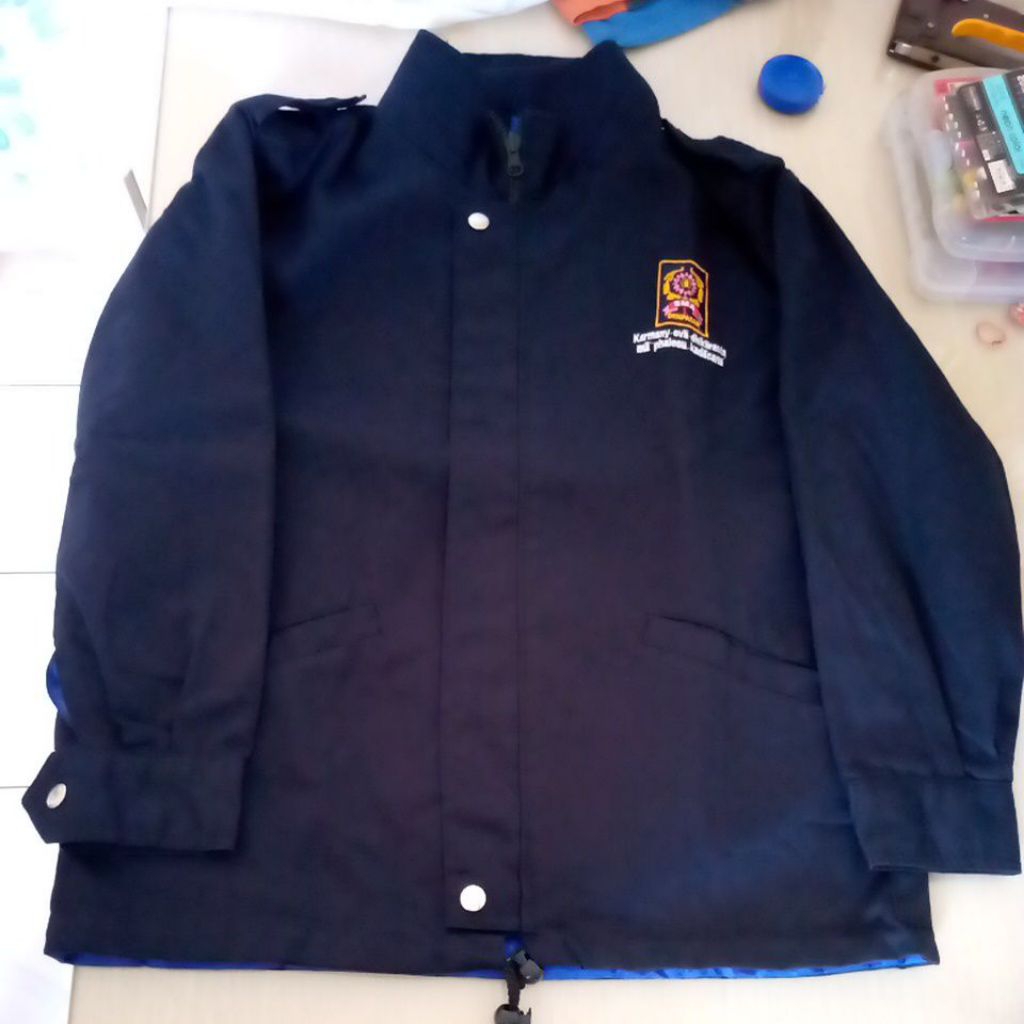 Preloved Jaket Smansa / jaket karmany SMA 1 Denpasar