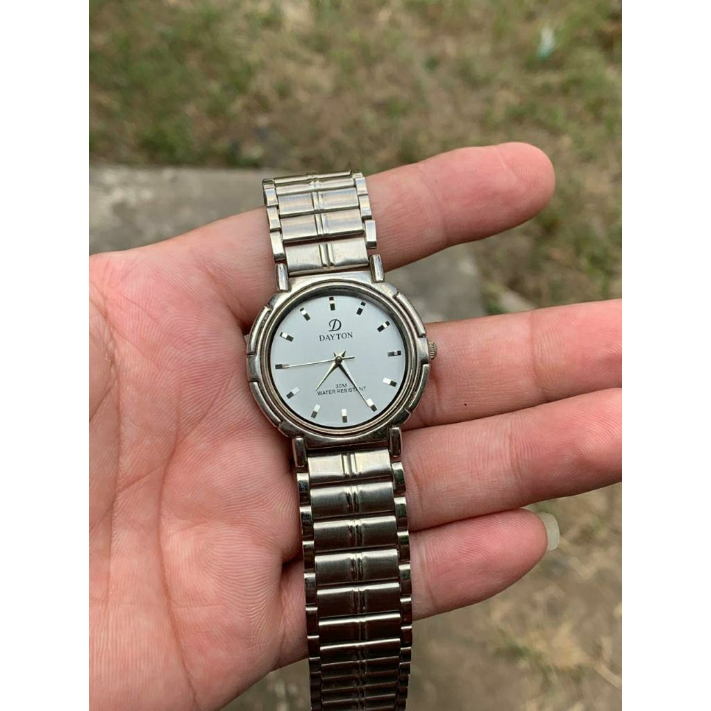 jam tangan Dayton