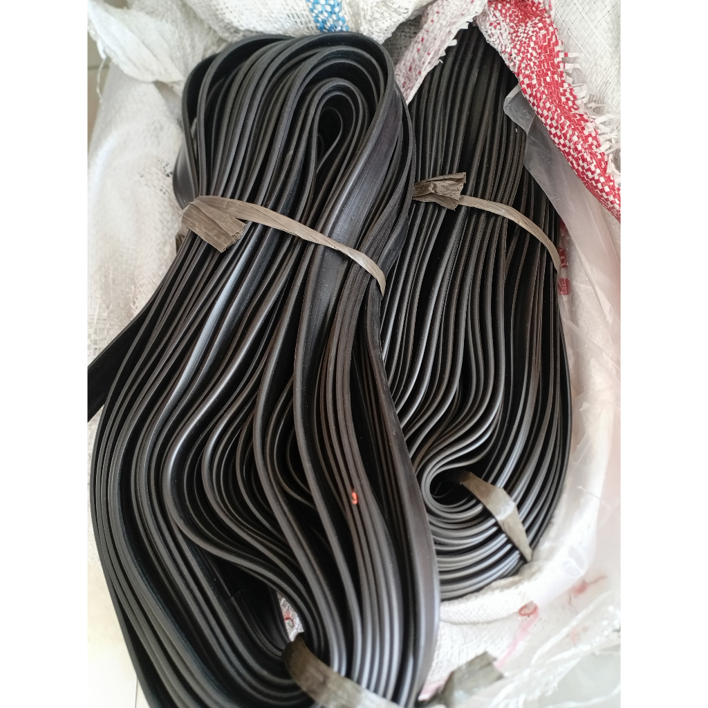 Karet Rolling Door/ Karet Strip / Karet List Tepi Rolling Door / List Aluminium +- 35m