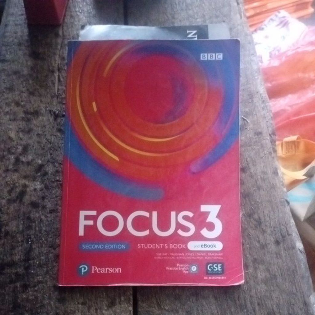 original bekas; FOKUS 3 Student's book second edition untuk SMA BBC Pearson