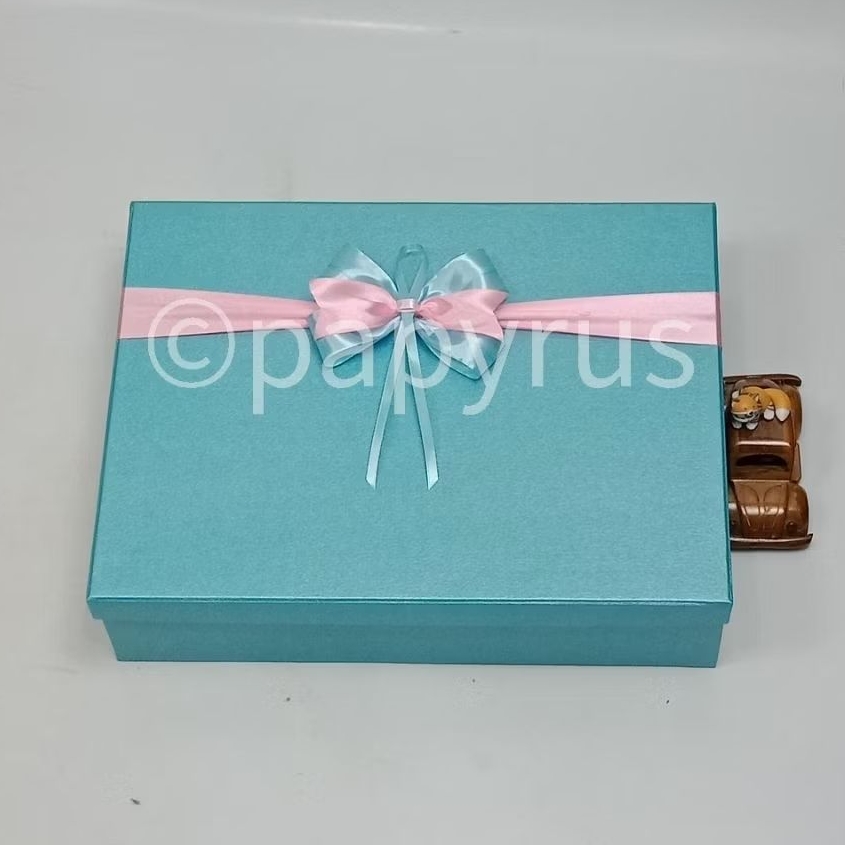 

PAPYRUS 30x40 Tinggi 10cm Kotak Kado Gift Box Hardbox Hampers Hadiah V3