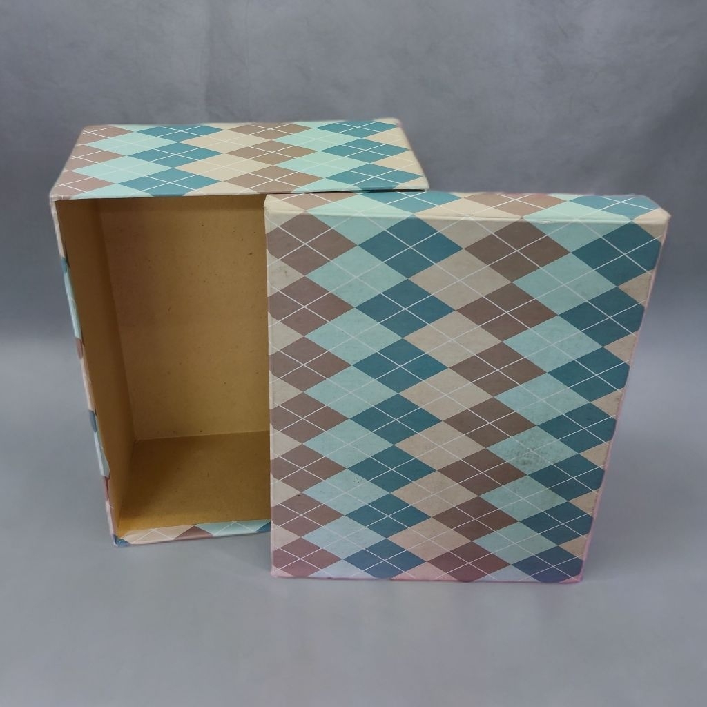 

Hadiah Gift Box Kotak Hadiah Ulang Tahun Valentine Box Kotak Kado Hampers 299003