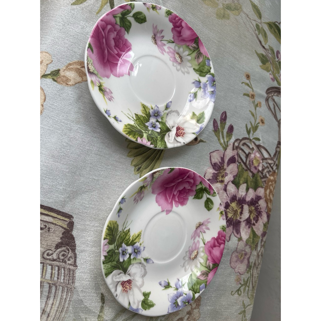 Piring Kue Estetik Motif Bunga Mawar 15cm