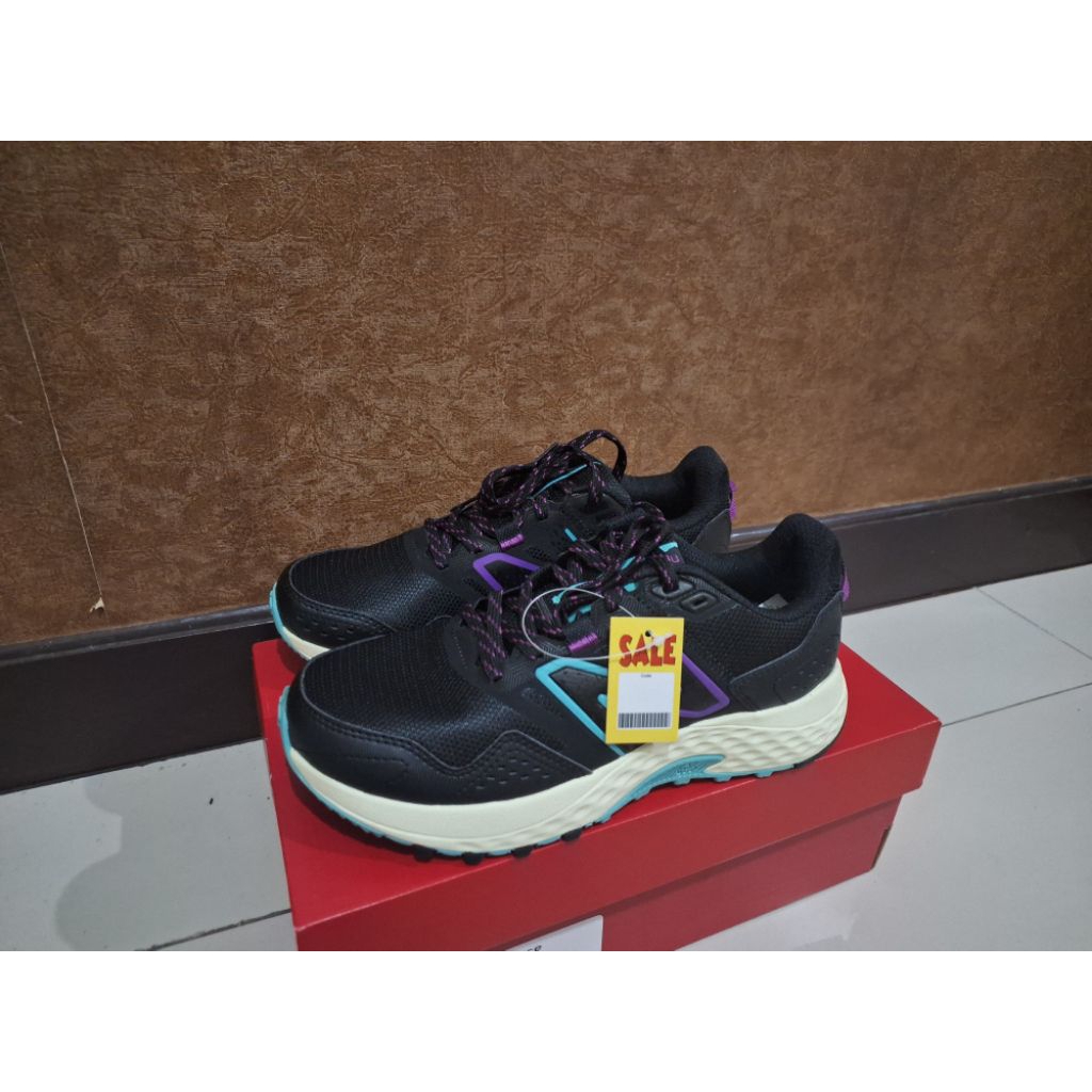 Sepatu Trail Running Womens WT410CH8