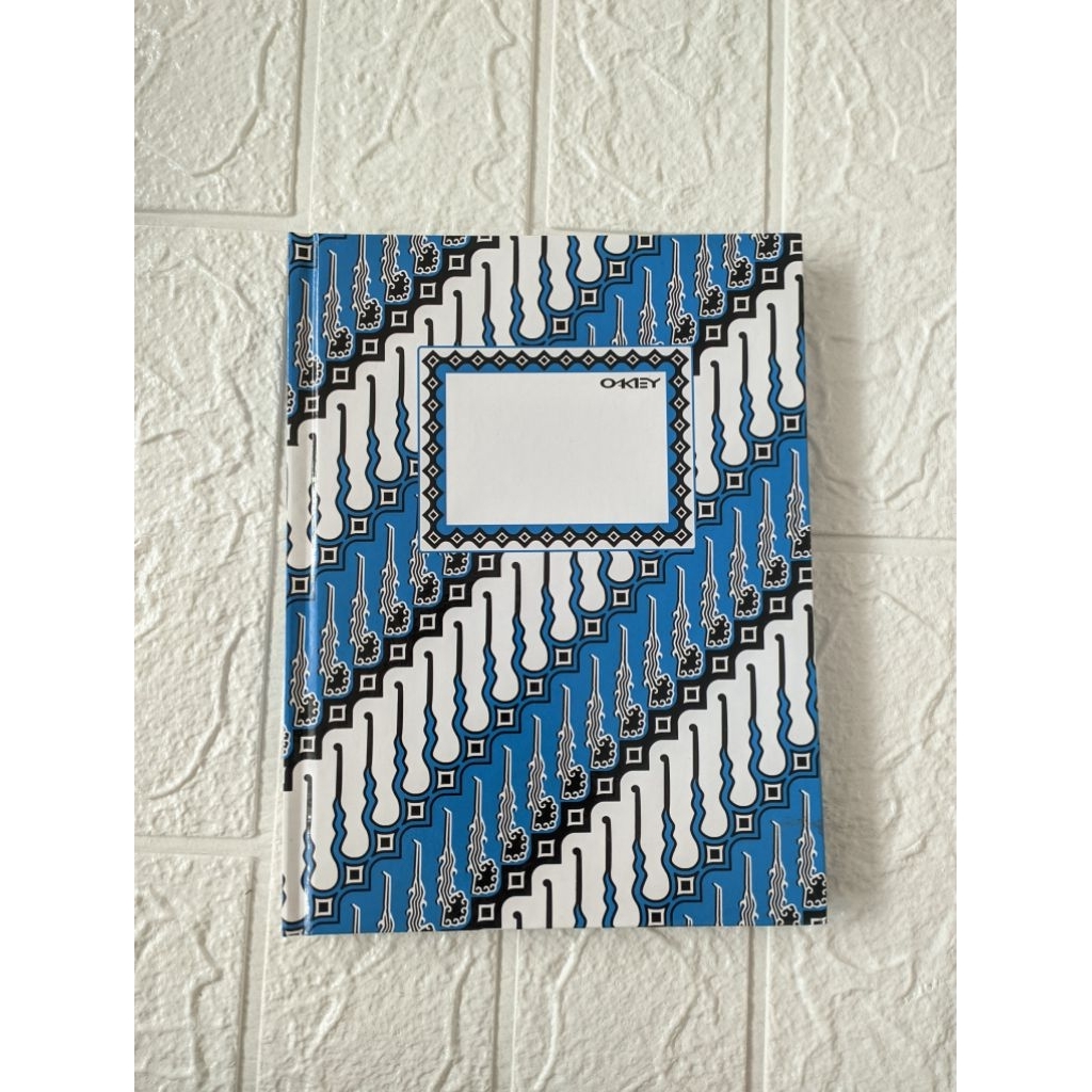 

Buku Okey Hard Cover Quarto isi 100